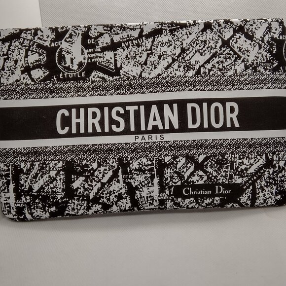 Dior Cosmetics Case - Black and White - Picture 2 of 8